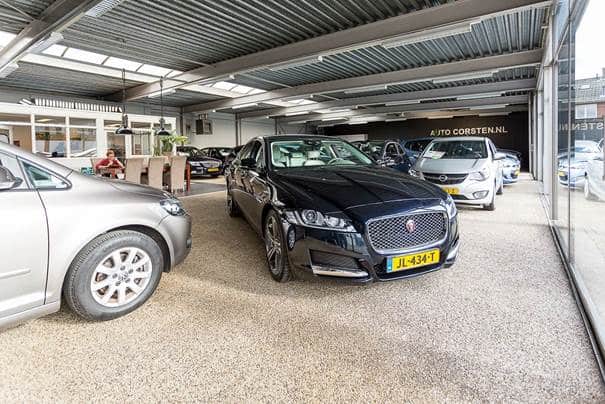 Showroom met wachtruimte